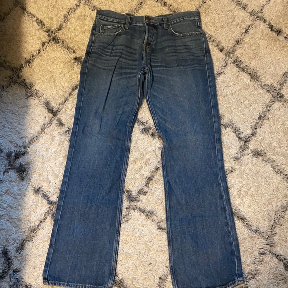Hollister Jeans - like new.